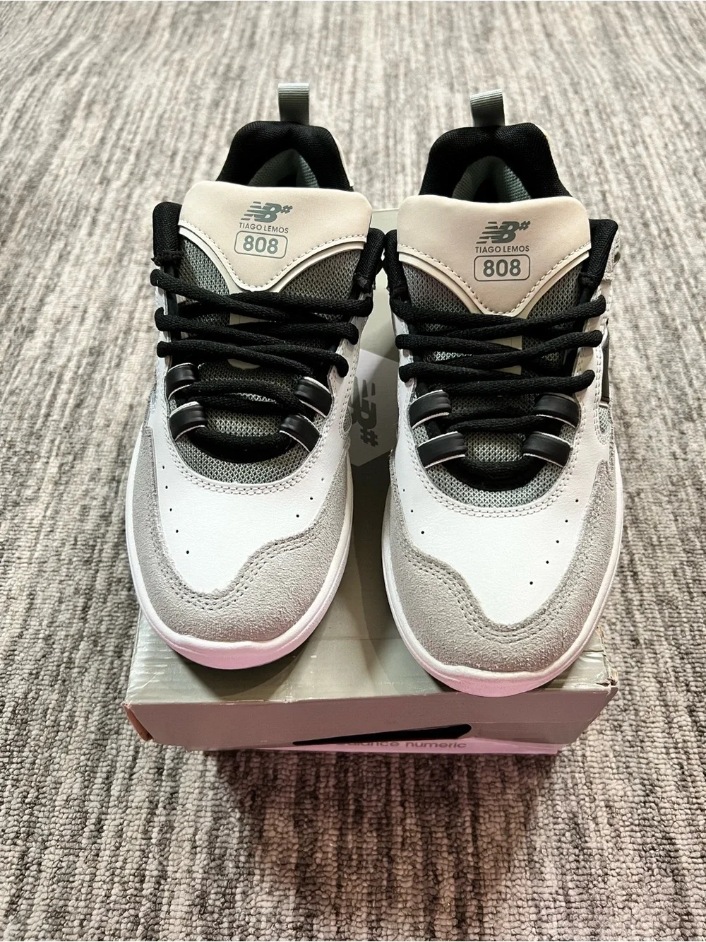 New Balance new tag